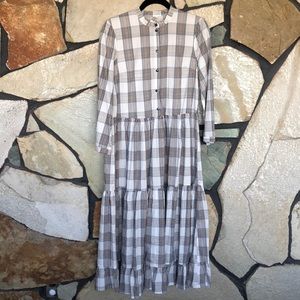 Baum und Pferdgarten dress. Size DE26/ US 6